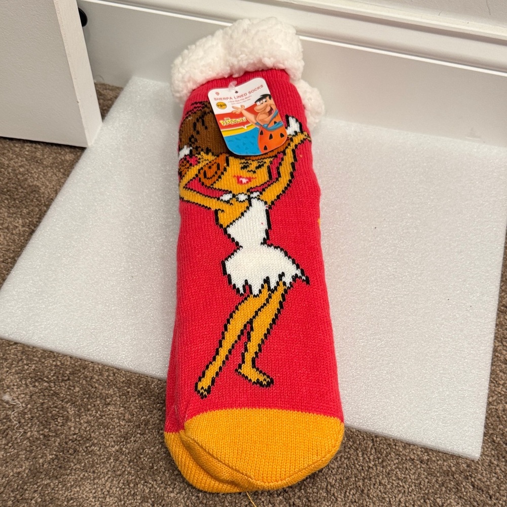The flintstones wilma Betty Sherpa lined socks one size NWT